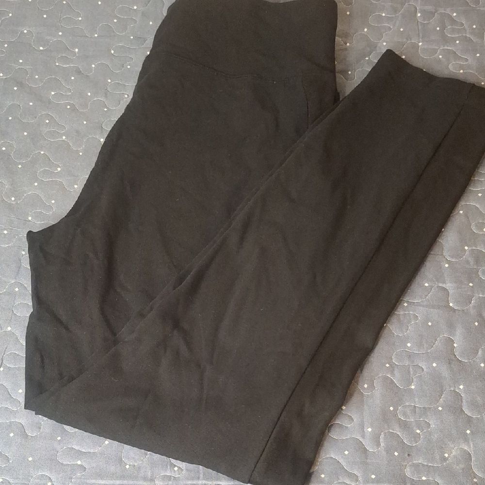 Susan Graver Weekend Black Leggings size large